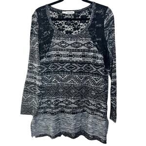 Maurices women's size 2 black gray aztec floral lace long sleeve blouse